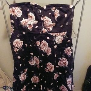 Strapless dress